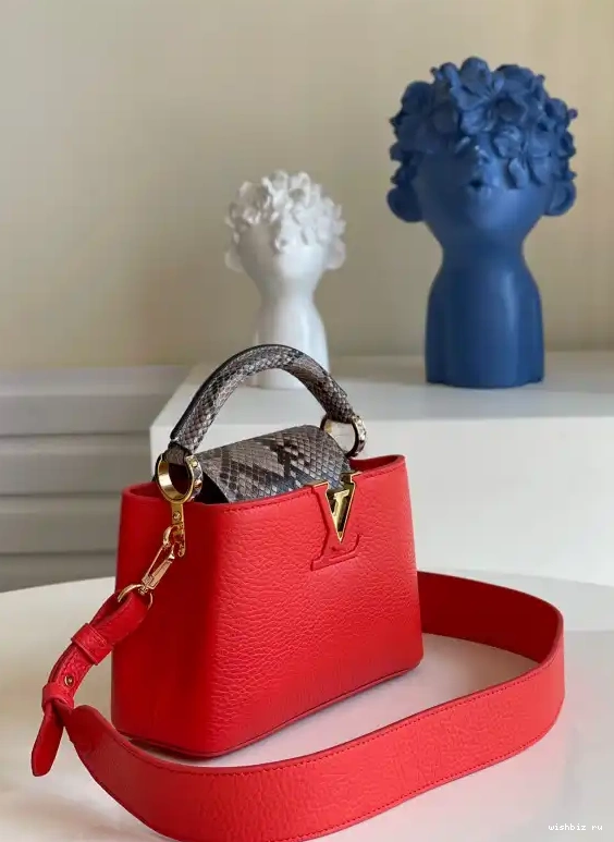 WIS CAPUCINES MINI VUITTON LOUIS 0627